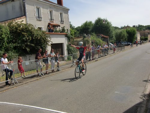 You are currently viewing UNE NOUVELLE VICTOIRE POUR LE MINIME RAFAËL DELHOMME (C POITEVIN) À ALLOUE