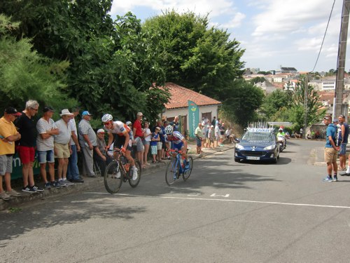 Lire la suite à propos de l’article MORNÉ VAN NIEKERK (SUD-OUEST CYCLISME FORMATION), BRILLANT VAINQUEUR DE LA 37E ROUTE D’OR DU POITOU À CIVRAY !