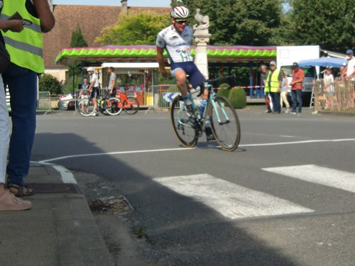 You are currently viewing LÉO LAJOUMARD (UC CONDAT), VAINQUEUR EN PUNCHEUR, À JOUSSE!